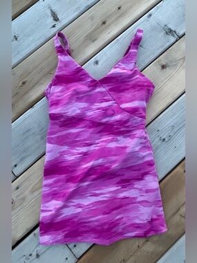 Under Armour Pink tank top with build in bra